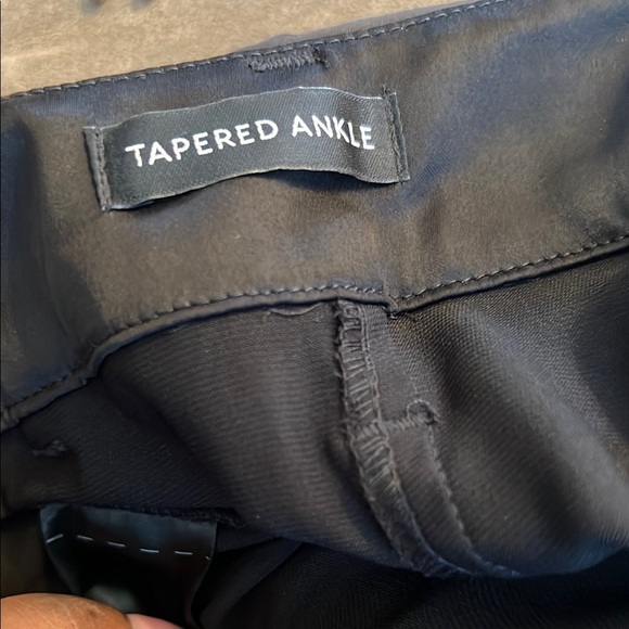 NWT WHBM Women’s Black Cargo Pants, Sz. 2 - Picture 15 of 16